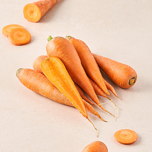 Fresho Carrot - Orange, 500 g  