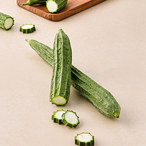 fresho! Ridge Gourd, 1 kg  