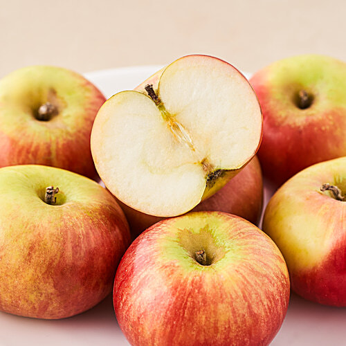 fresho! Apple Kashmir/ Ambri, 1 kg  Rich In Vitamin C, Dietary Fibre