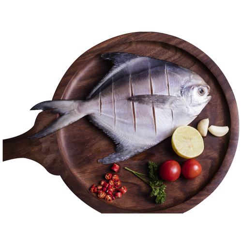 Buy Fresho Pomfret White Fish Small Cleaned Whole 1 Kg Online at
