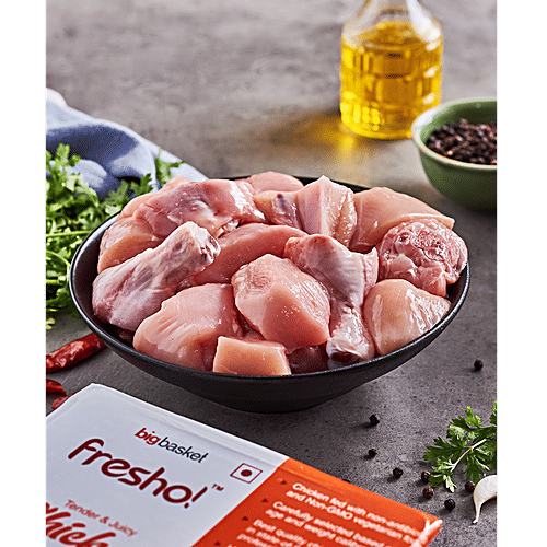 Fresho Chicken - Curry Cut Without Skin, Antibiotic Residue Free, 13-15 pcs, 500 g  