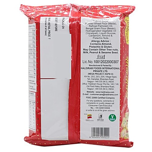 Haldiram's Soan Papdi - Authentic Taste, Crispy & Flaky Texture, Perfect For Gifting, 500 g Pouch Blended with Natural Cardamom