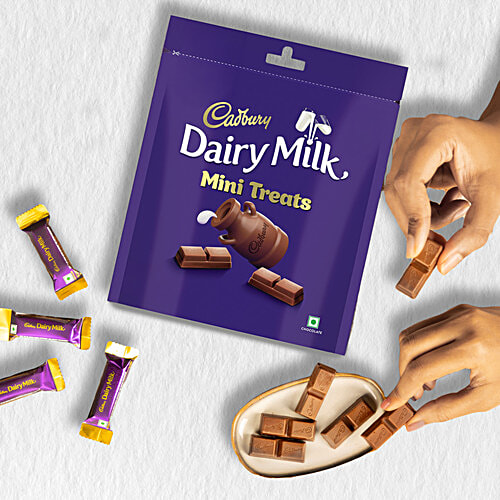 Cadbury Dairy Milk Milk Mini Treats Chocolate Bars, 2x140 g (Multipack) Sustainably Sourced Cocoa, Perfect for Gifting on Special Occasions
