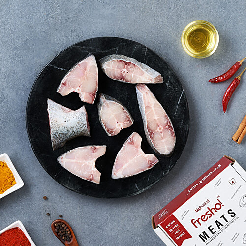 fresho! Pomfret Black Fish (Medium) - Curry Cut/Bengali Cut/Halwa/Kapu Maanji, 900 g  