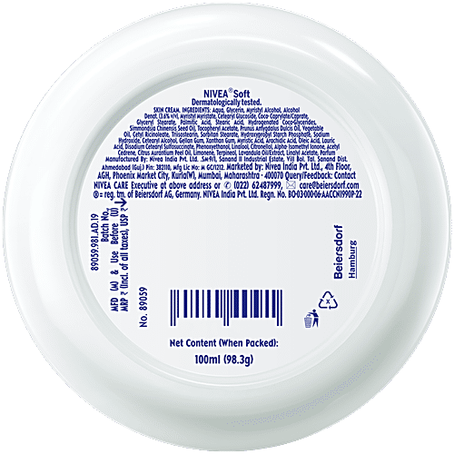 Nivea Soft Light Moisturizer - With Vitamin E & Jojoba Oil, For Face, Hand & Body, Instant Hydration, Non Greasy Cream, 100 ml  