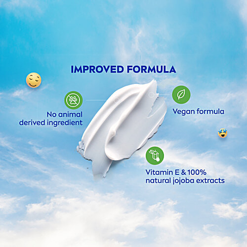 Nivea Soft Light Moisturizer - With Vitamin E & Jojoba Oil, For Face, Hand & Body, Instant Hydration, Non Greasy Cream, 100 ml  