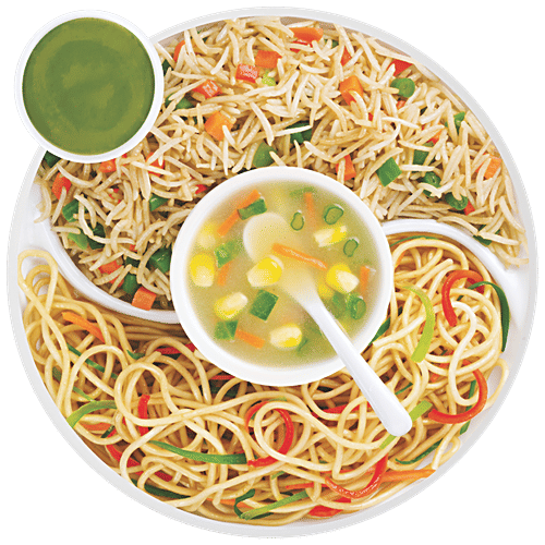 Chings Secret Green Chilli Sauce, 680 g Bottle 