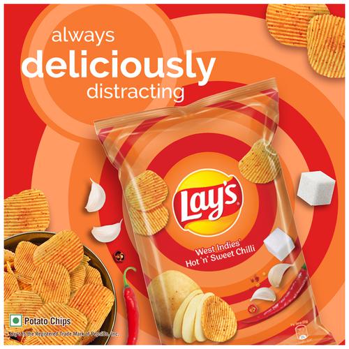 Buy Lays Potato Chips - Hot N Sweet Chilli 28 gm Pouch Online at Best ...