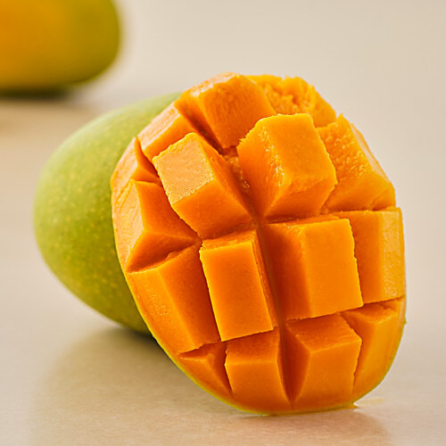 fresho! Mango - Alphonso Ratnagiri, 6 pcs (Approx. 200g - 225g per pc) Rich in Antioxidants