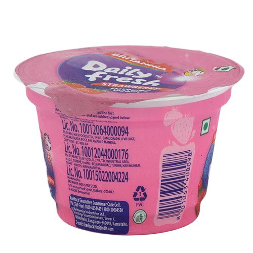 Buy Britannia Daily Fresh Yogurt Strawberry 100 Gm Cup Online at the