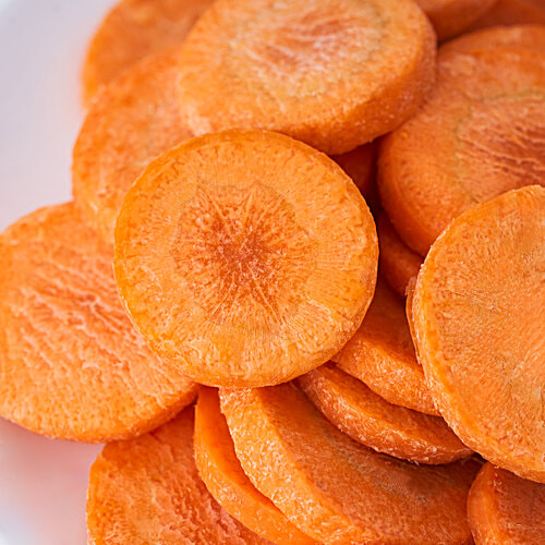 fresho! Carrot - Sliced, 200 g  CFTRI Nutri-Lock