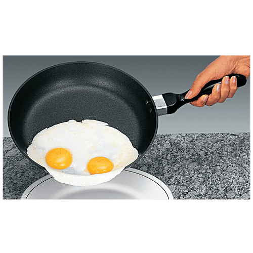Hawkins Futura Hard Anodised Frying Pan - Induction Base, 26 cm, 3.25 mm, IAF26, 1.5 l  PFOA Free