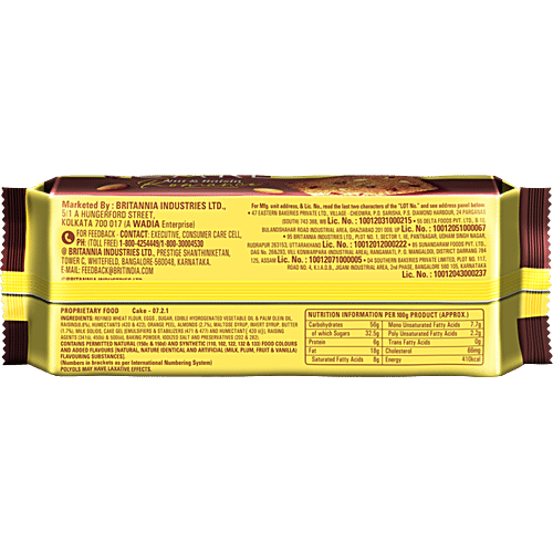 Britannia Nuts & Raisin Romance Cake, 140 g  