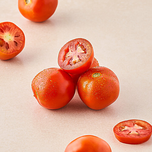 Fresho Tomato - Hybrid, Organically Grown, 500 g  