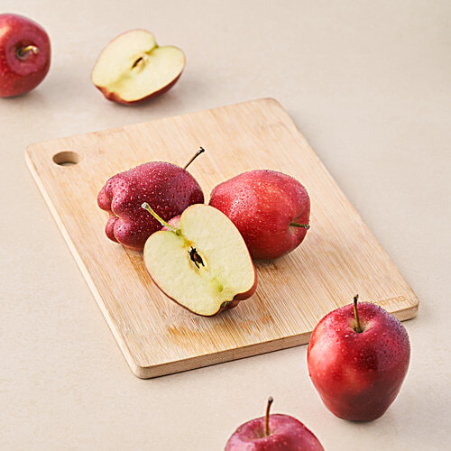 fresho! Apple - Washington, Regular, 4 pcs (Approx .550 g - 650 g) 
