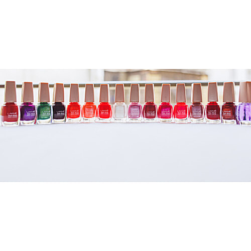 Lakme True Wear Nail Color, 9 ml Reds & Maroons 404 Chip Resistant