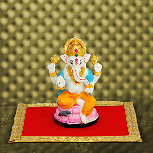 Shubhkart Pooja Aasan - Velvet, Golden Border, Medium, 11 g (1 pc)