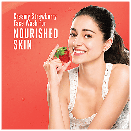 Lakme Blush & Glow Cream Face Wash - With Strawberry Extracts, Rich In Anti-Tanning Properties, 50 g