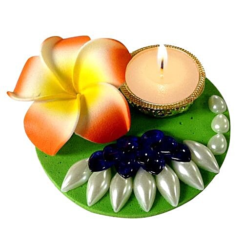 Unique Arts & Interiors Unique Arts Beautiful Designer Petals Floating Kundan Diya, 1 pc  