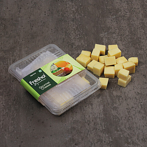 Fresho Signature Edam Ball Cheese - Diced, 100 g  