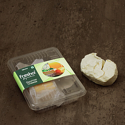 Fresho Signature Chevere Log Fresh Rindless Cheese - Diced, 100 g  