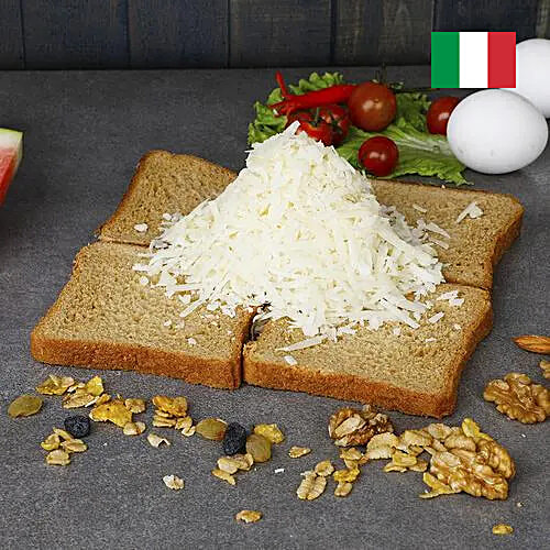 Fresho Signature Parmesan Gran Spico Cheese - Grated, 200 g  