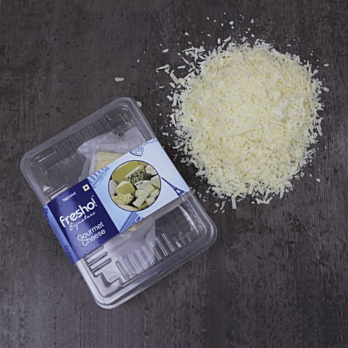 fresho! Signature Parmesan Pecorino Romano D.O.P Cheese - Grated, 100 g Zero Trans Fat