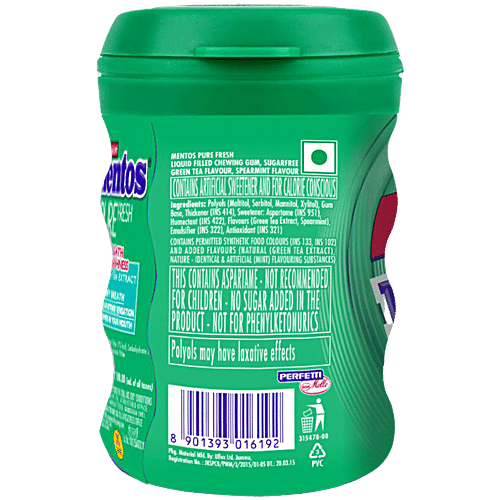 Mentos Pure Fresh Sugarfree Spearmint Chewing Gum - With Green Tea Extract, 54.6 g Bottle 
