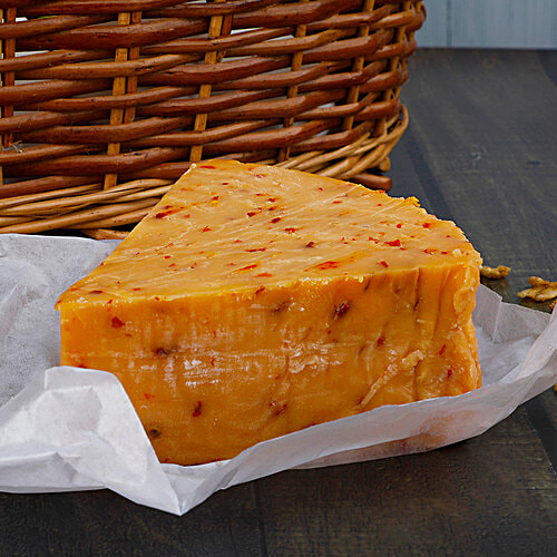 Buy Fresho Signature Cheese Cheddar With Chillies Block 100 Gm Online