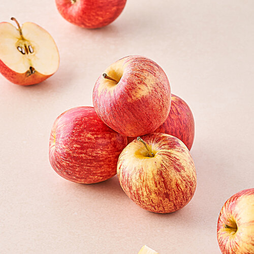 fresho! Royal Gala Apple, 1 kg  Rich in Vitamin C, Dietary Fibre