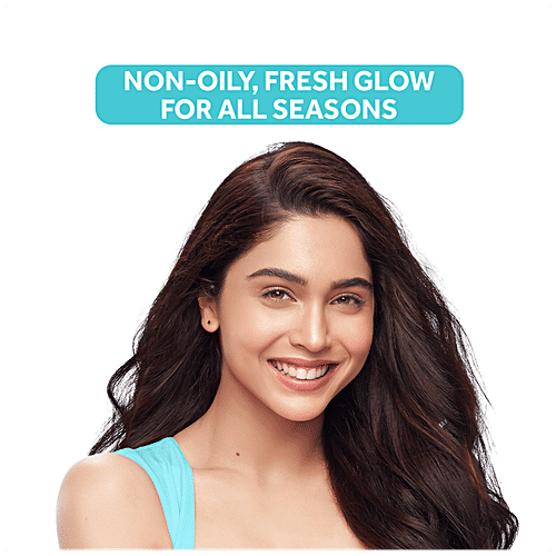 Pond's Light Moisturiser - With Vitamin E & Glycerine, For Non-Oily Fresh Feel, 75 ml  