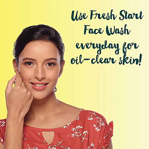 Himalaya Fresh Start Oil Clear Lemon Face Wash, 50 ml  