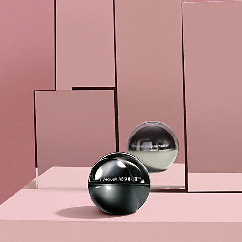 Lakme Absolute Skin Natural Mousse, 25 g Almond Honey 06 