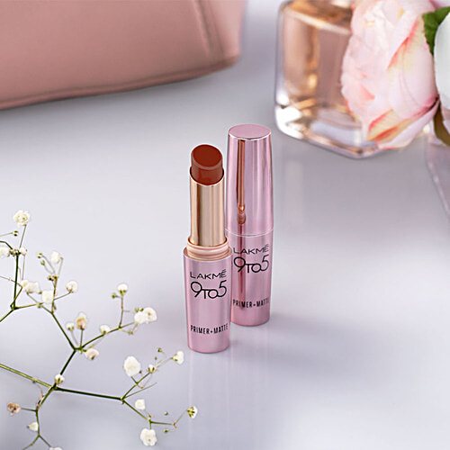 Lakme 9 To 5 Primer + Matte Lip Colour, 3.6 g Sangria Weekend 