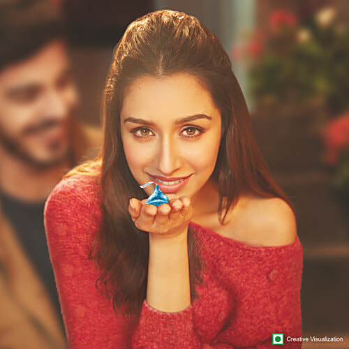 Hershey's Kisses Cookies 'N' Creme Chocolate, 100.8 g  Melt-In-Mouth Delights, Individually Wrapped