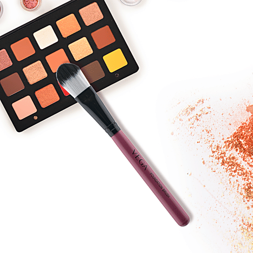 Buy Vega Foundation Brush MBP04, Colour May Vary Online at Best
