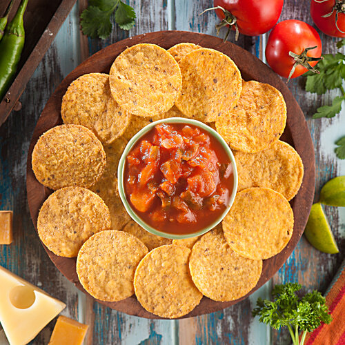Cornitos Peri Peri Nachos & Salsa Dip Tray, 75 g  Cholesterol Free, Gluten Free