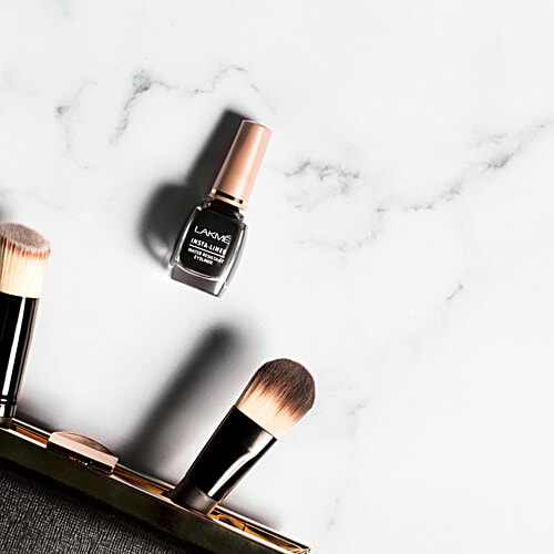 Lakme Insta Eye Liner, 9 ml Blue Water Resistant & Fast Drying