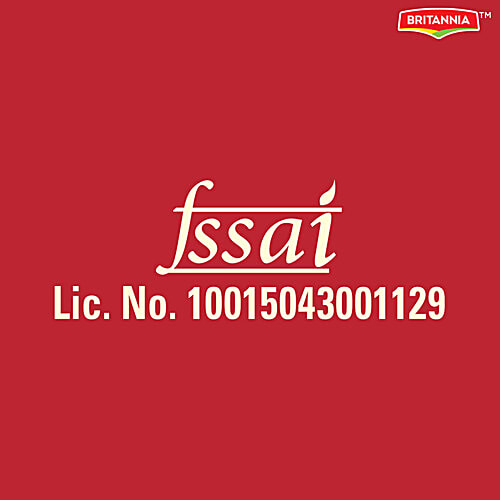 Britannia Roll Yo! Swiss Roll - Strawberry Swiss Roll, 28 g