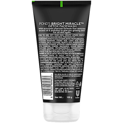 Pond's Bright Miracle Detox Facewash With 10X Power Of Charcoal, 150 g  