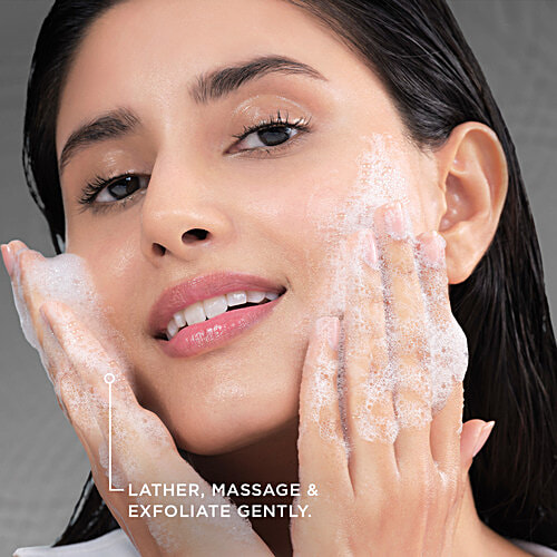 Pond's Bright Miracle Detox Facewash With 10X Power Of Charcoal, 150 g  