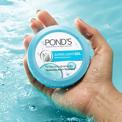 Buy Ponds Super Light Gel Moisturiser – With Hyaluronic Acid & Vitamin E,  For Glowing Skin Online at Best Price - bigbasket