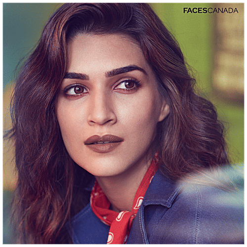 Faces Canada Ultime Pro Belle De Luxe Jewel Cut Lipstick - Luxurious Satin Matte Finish, 3.8 g Coco Rouge 03 Enriched with Pure Rose Extract