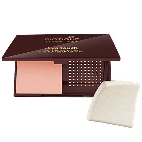 Biotique Natural Makeup Diva Satin Smooth 3-In-1 Compact Makeup - Pearl Barley, 9 g  