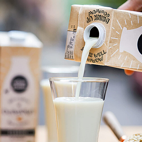 Urban Platter OatWOW Classic - Oat Beverage, Dairy Alternative, 1 L  Dairy Free & Lactose Free