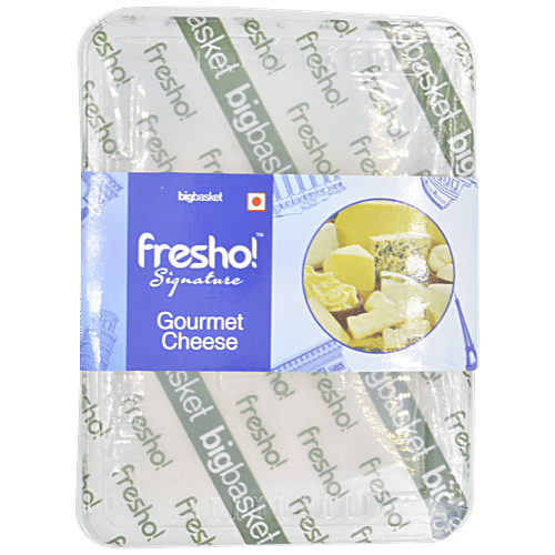 Fresho Signature Smoked Cheese - Black Pepper, Sliced, 100 g Box 