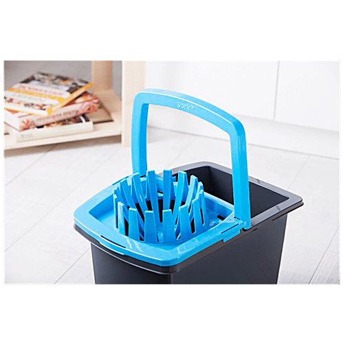 YORK Rectangular Bucket With Wringer Krata - Plastic, Red & Black, 15 L