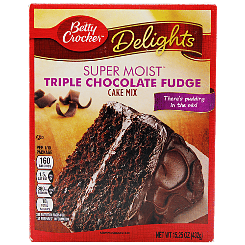 Betty Crocker Super Moist Triple Chocolate Fudge Cake Mix, Imported, 432 g  