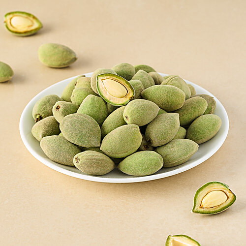 fresho! Fresh Almonds Green, 1 Pack (Approx 500 g) 