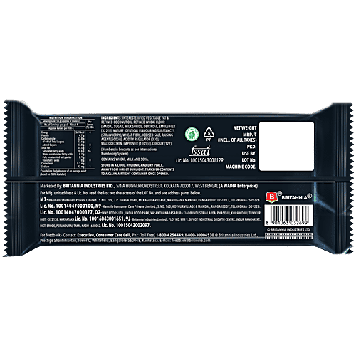 Britannia Treat Rich Creme Strawberry Flavoured Wafers, 55 g